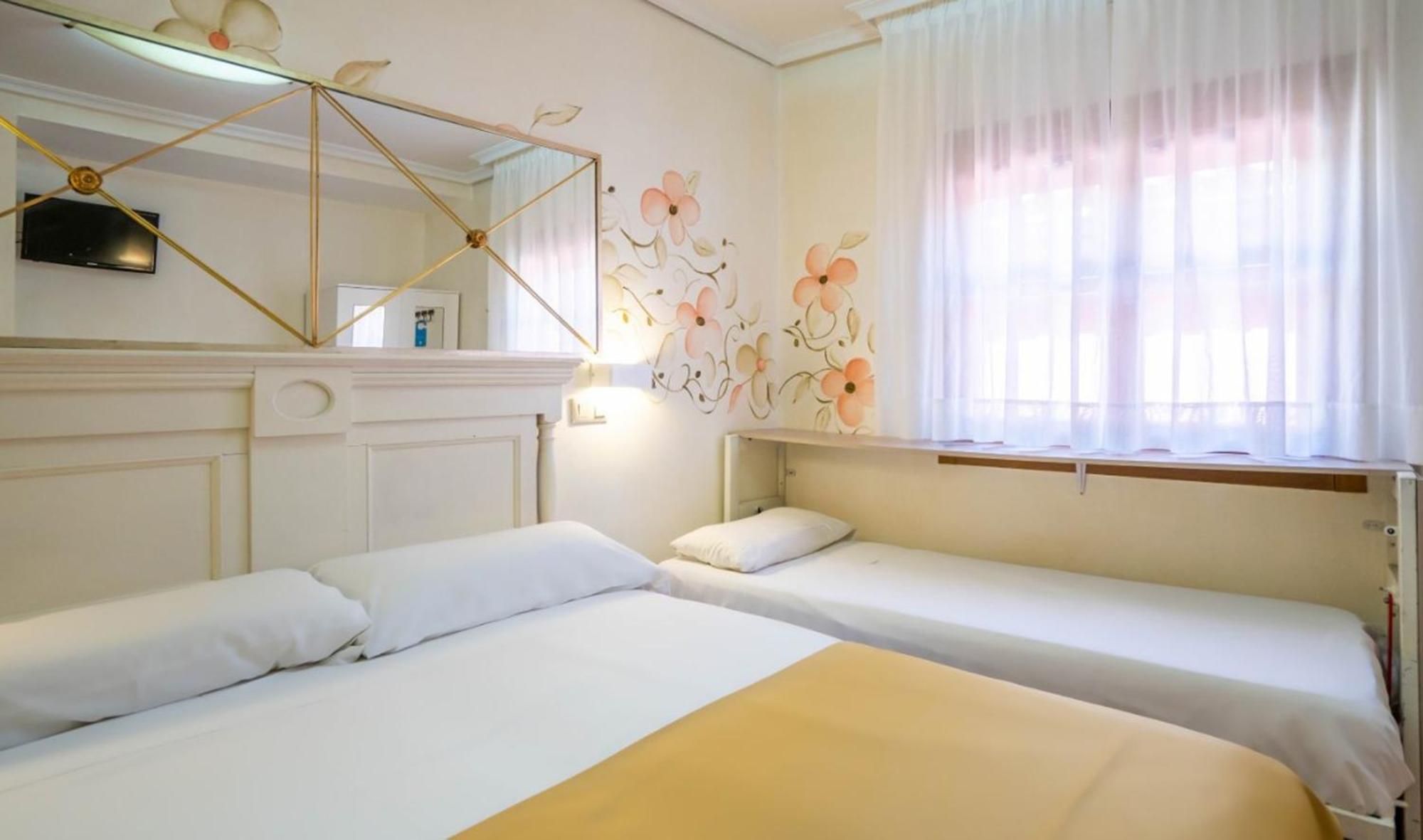 Yit Puerta Bisagra Hotel Toledo Ngoại thất bức ảnh